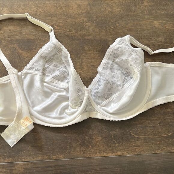 Lily Of France Vintage white unlined wired bra 38C - Picture 5 of 7